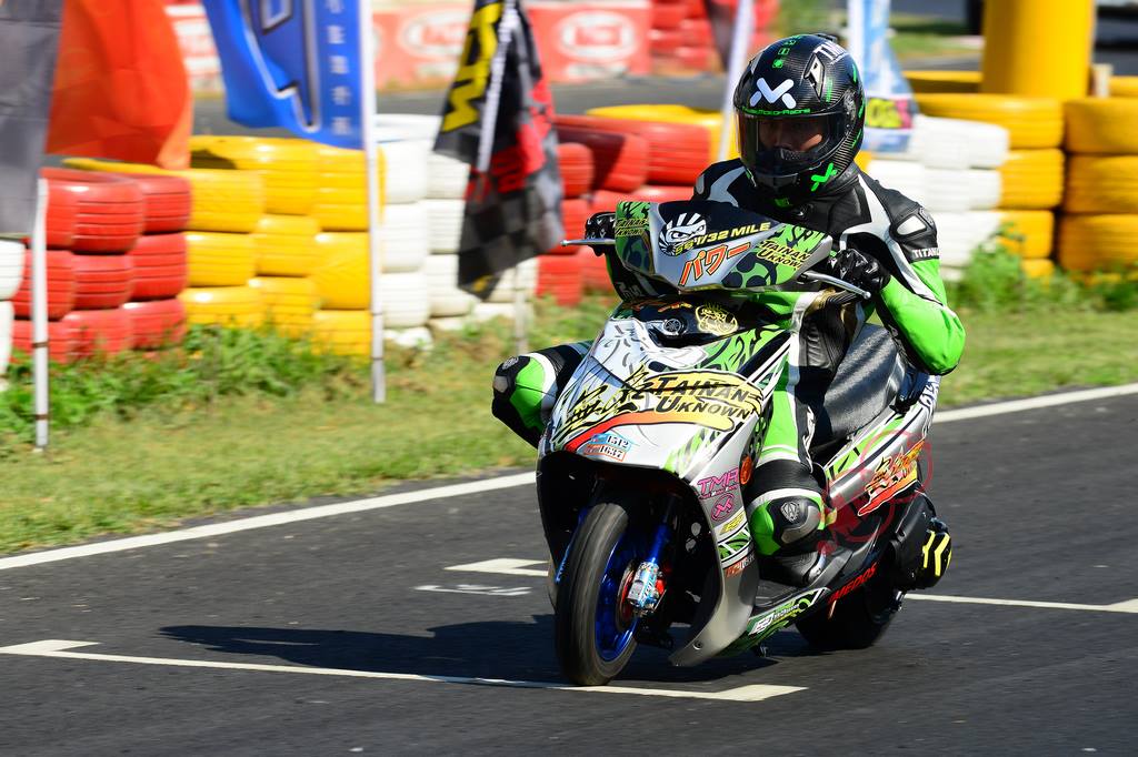2014 MotoChamp SS台灣站車手與賽車行進畫面